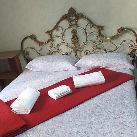 Appartamento Self Check-In Parma Ngoại thất bức ảnh